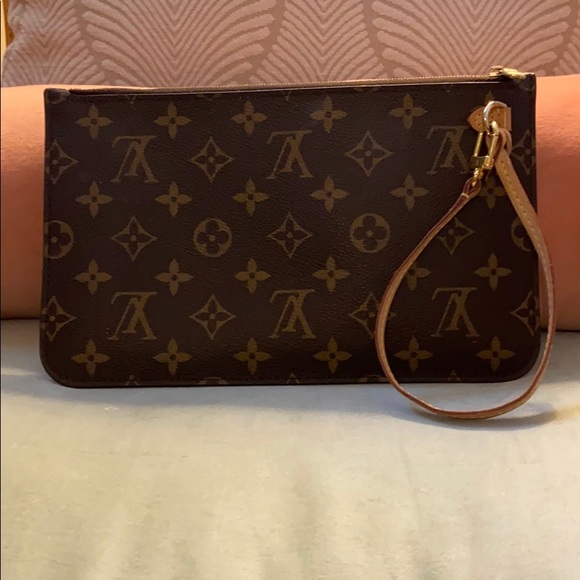 Louis Vuitton Neverfull pouch - Picture 2 of 8